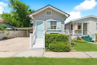 Building Photo - 532 Esteban St
