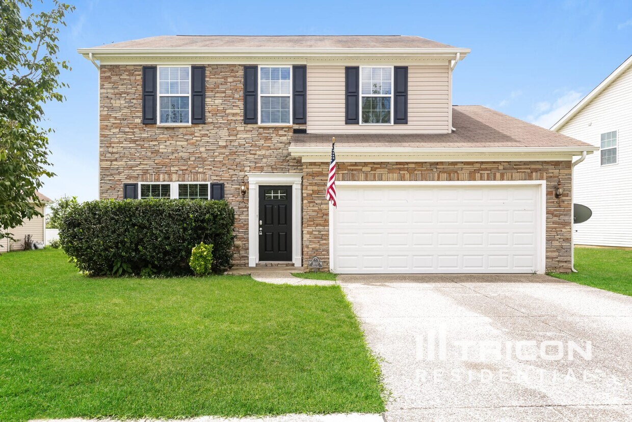 Primary Photo - 2037 Silverton Cir