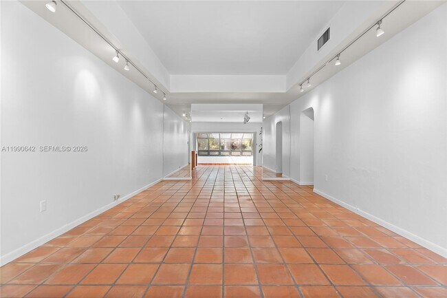 Foto del edificio - 1845 Daytonia Rd