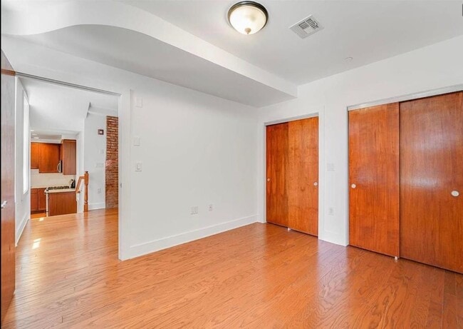 Building Photo - 66 MORRIS St