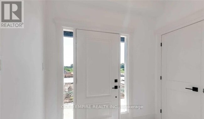 Photo du bâtiment - 28 Rosina Ln