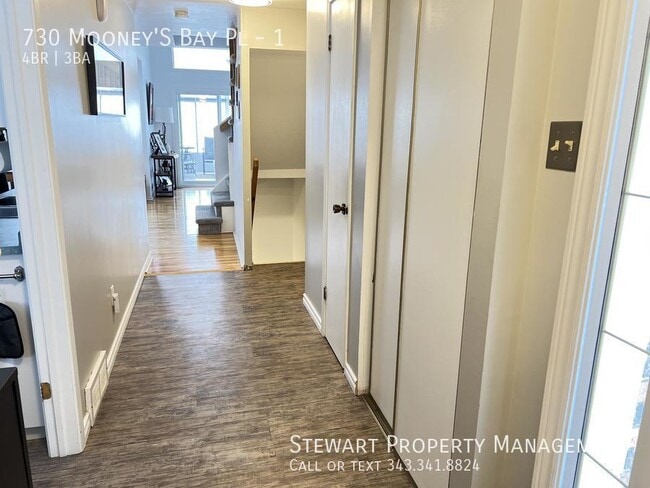 Building Photo - 730 Mooney's Bay Pl