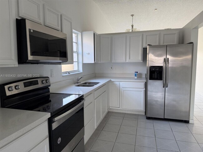 Foto del edificio - 16227 SW 305th St