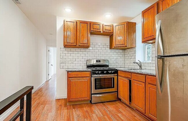 Foto del edificio - 3964 Poplar Street
