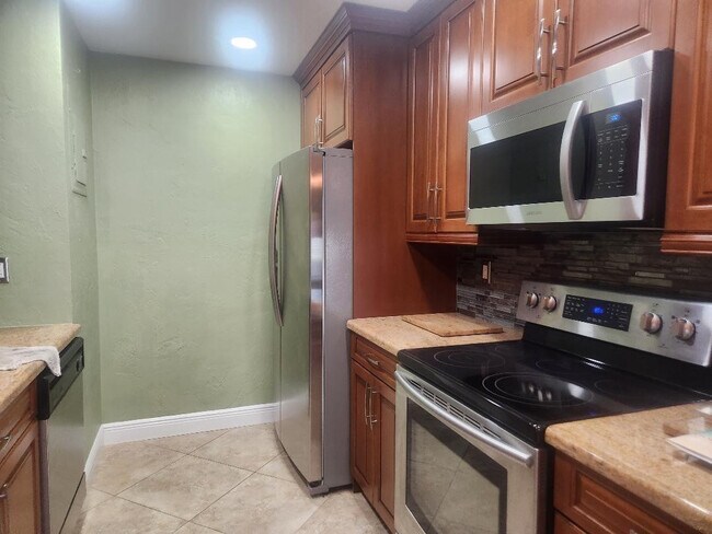 Foto del edificio - 1261 NE 2nd St