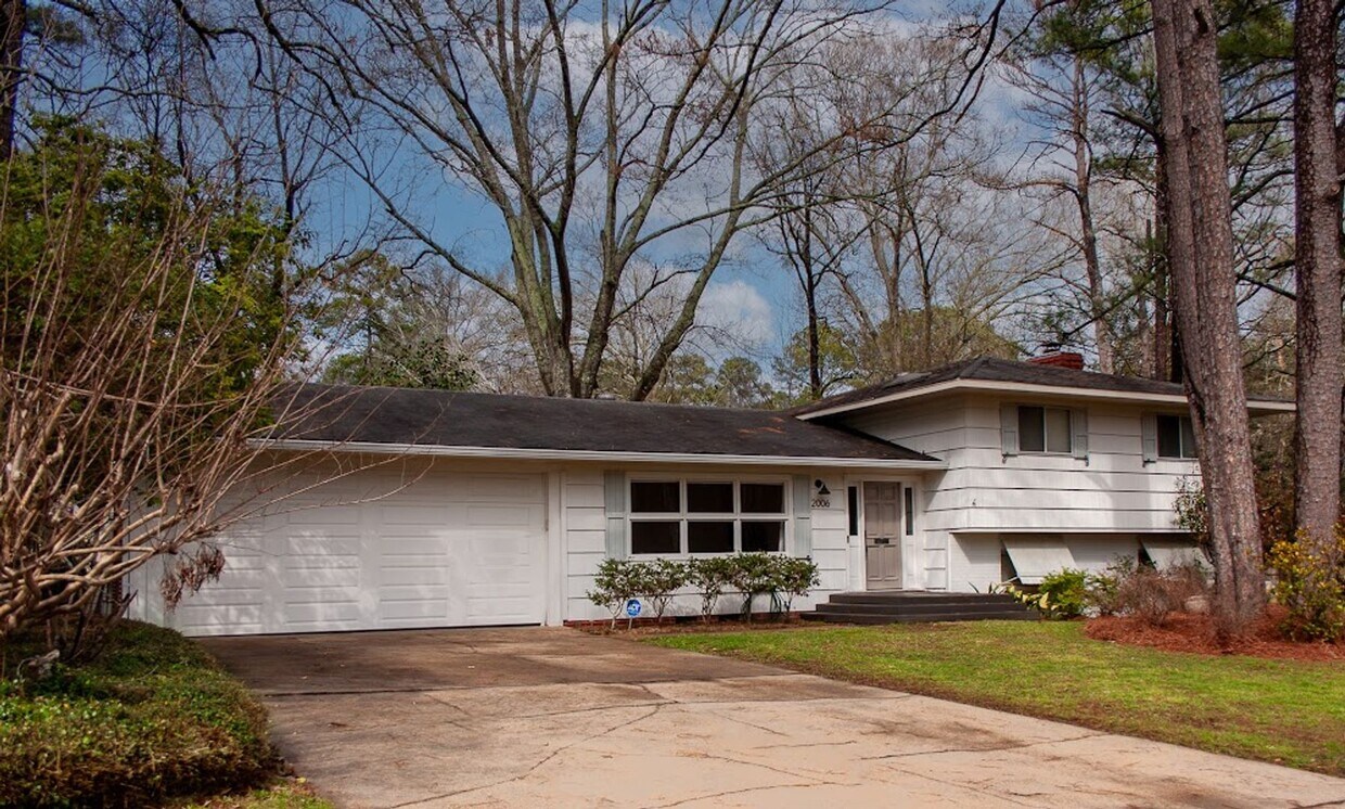 Primary Photo - 4/3 For Rent in Northeast Jackson!