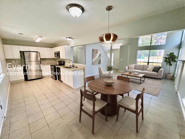 Foto del edificio - 5049 Donnell Way