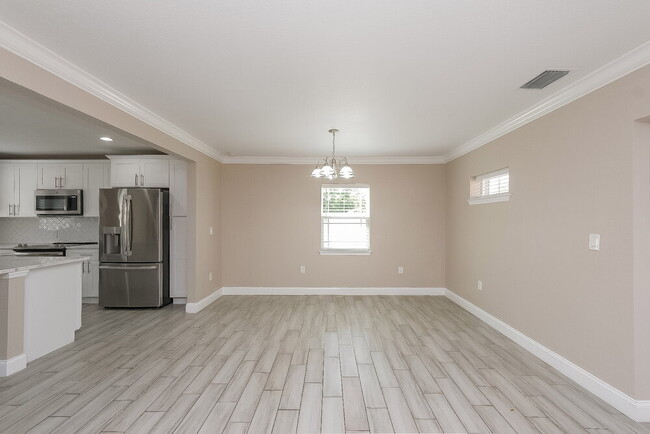 Building Photo - 9622 N Ojus Dr