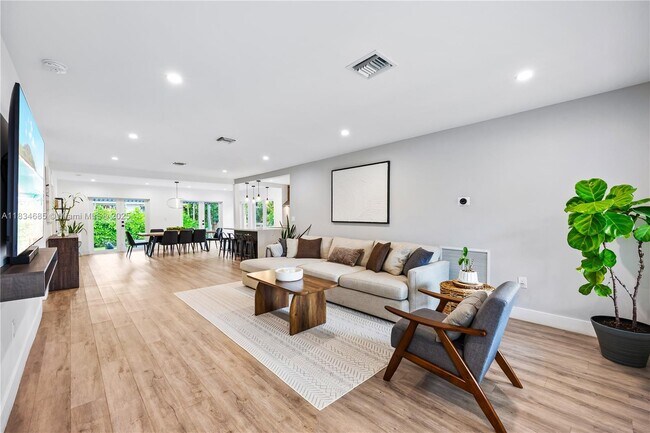 Foto del edificio - 9008 Emerson Ave