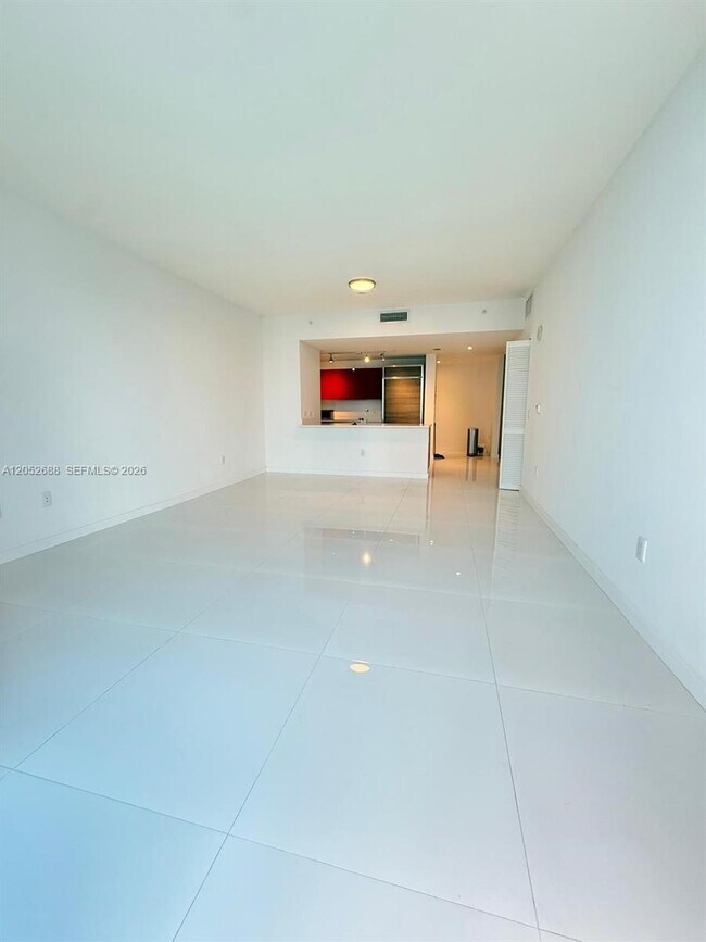 Building Photo - 1100 S Miami Ave
