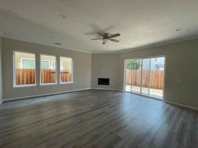 Building Photo - Newly Built 4 Bedroom 3 Bath Home