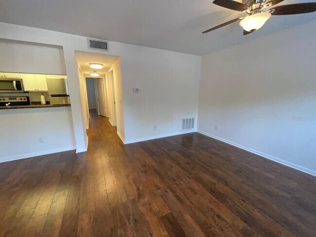 Foto del edificio - 5440 S MacDill Ave