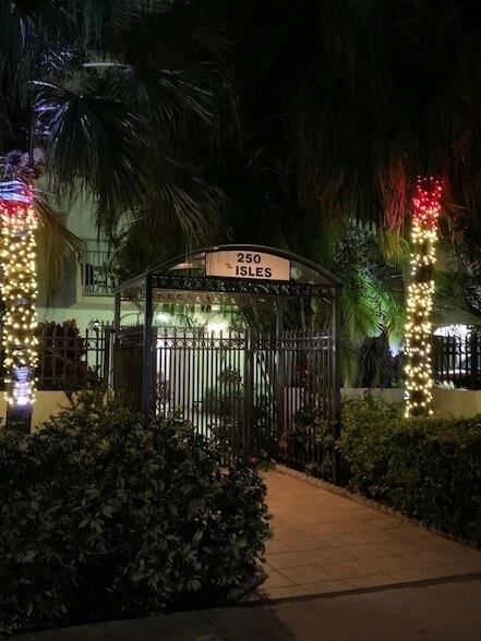 Photo - 250 181st Drive Unit 406