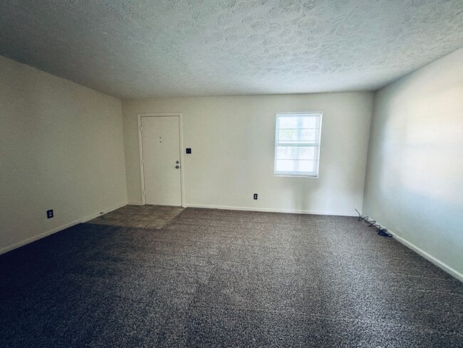 Photo - Lovely Town Home