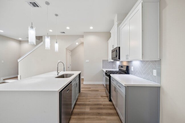 Building Photo - Brand New Home in Esther Acres!