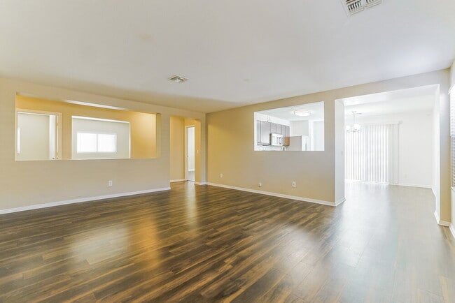 Foto del edificio - 8505 E Meseto Ave