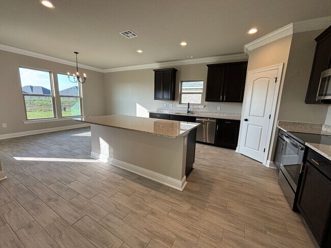 Building Photo - BRAND NEW 4 BEDROOM NORTH BOSSIER HOME