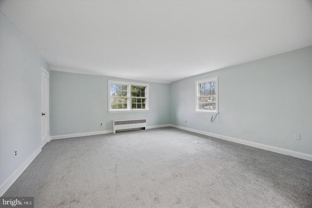 Primary Photo - 11 Trent Rd