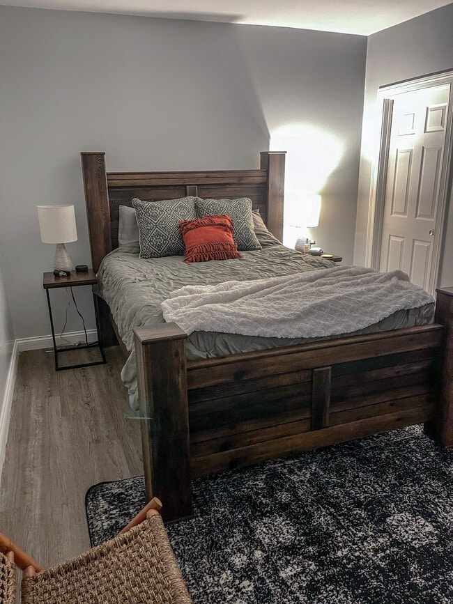 Bedroom - 11 N Miami St