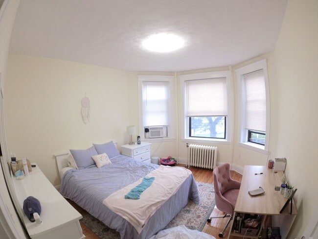 Building Photo - Nice 3 bed in Cleveland Circle