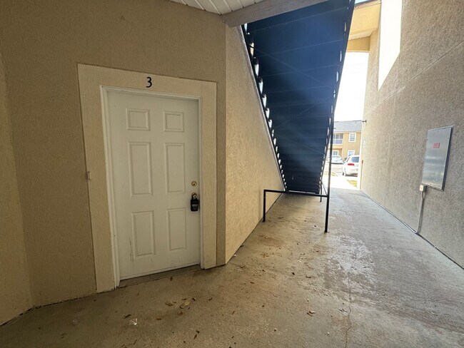 Building Photo - Make a New Start in Timber Run!