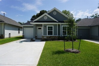 Building Photo - 11872 E Gate Dr