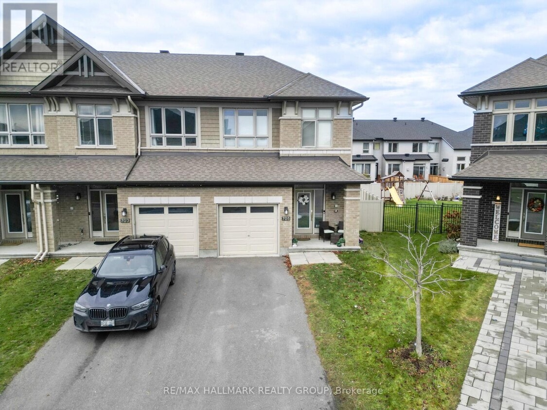 Photo principale - 705 Capricorn Cir