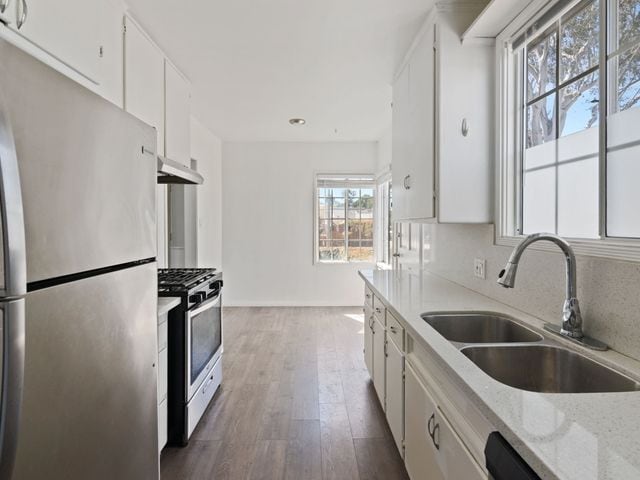 Building Photo - 2117 Stewart St