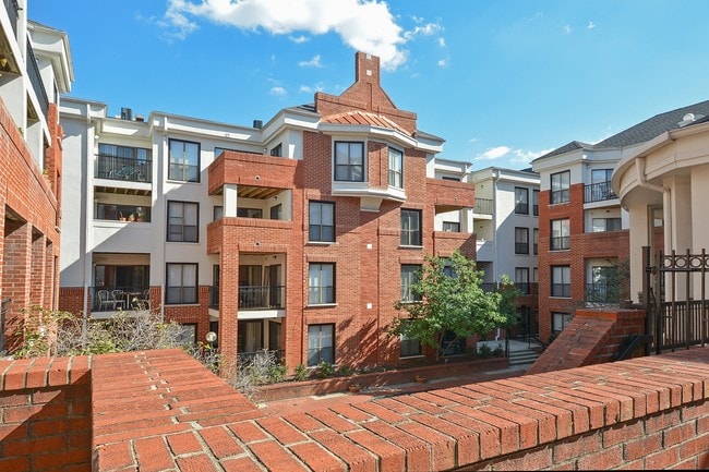 Building Photo - Waterloo Place Apartments