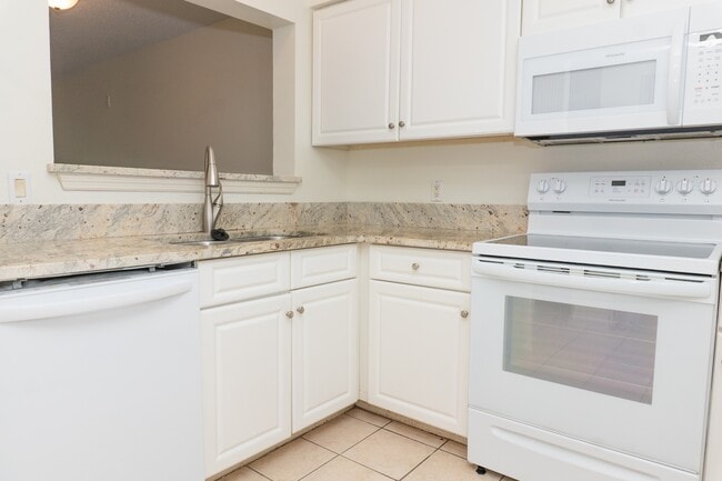 Foto del edificio - 4270 Calinda Ln