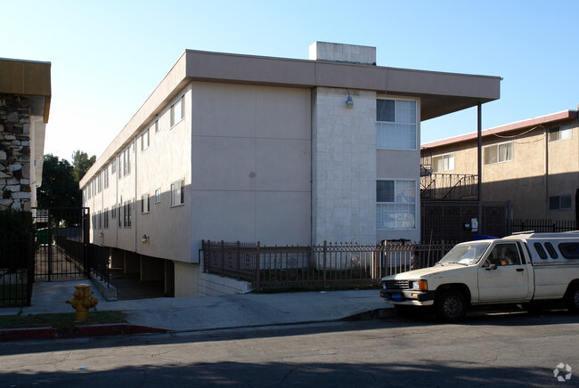 Foto del edificio - Olive Street Apartments