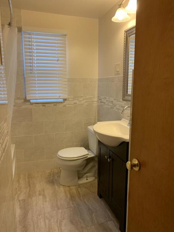 Building Photo - 194 Linden Avenue, Apt.# 2