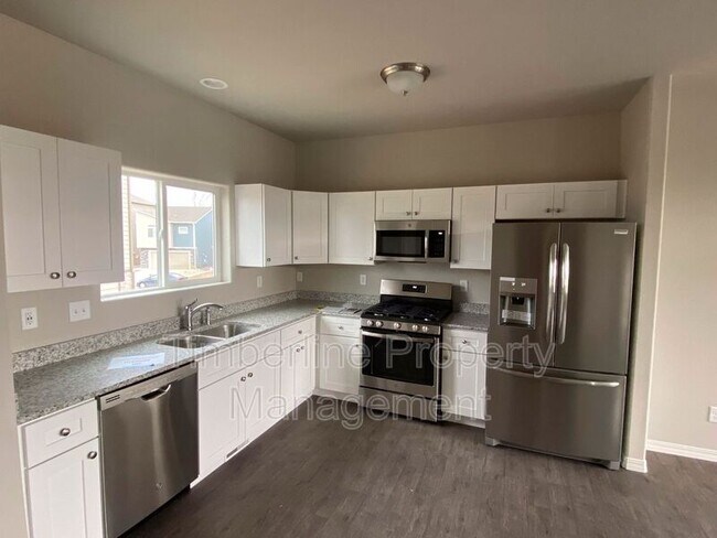 Foto del edificio - 874 Grissom Dr.