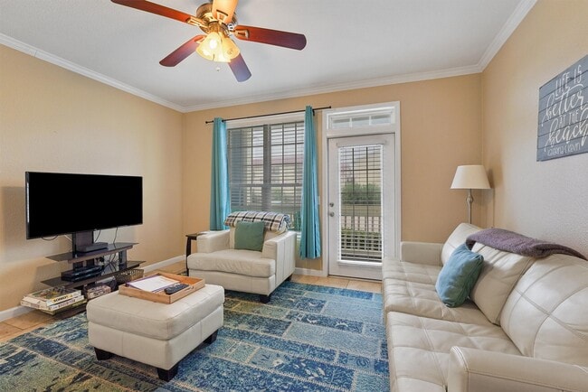 Building Photo - 7000 Seawall Blvd