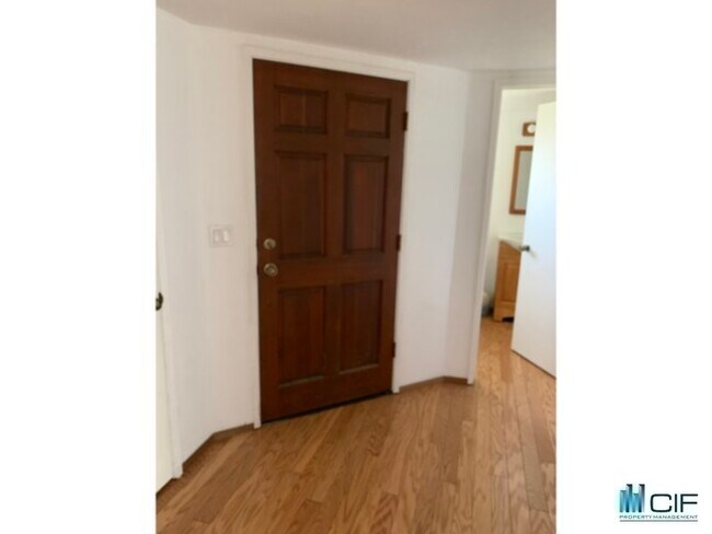 Foto del edificio - Spacious Condo in Seacliff-Corner Unit- 2 ...