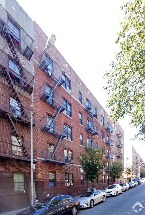 Foto principal - 1471 Taylor Ave