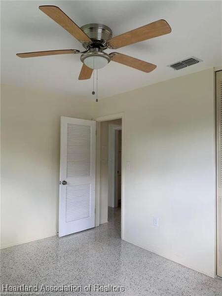 Foto del edificio - 713 Killarney Dr
