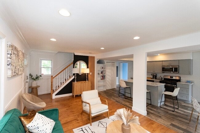 Photo - 1012 East-West Hwy House