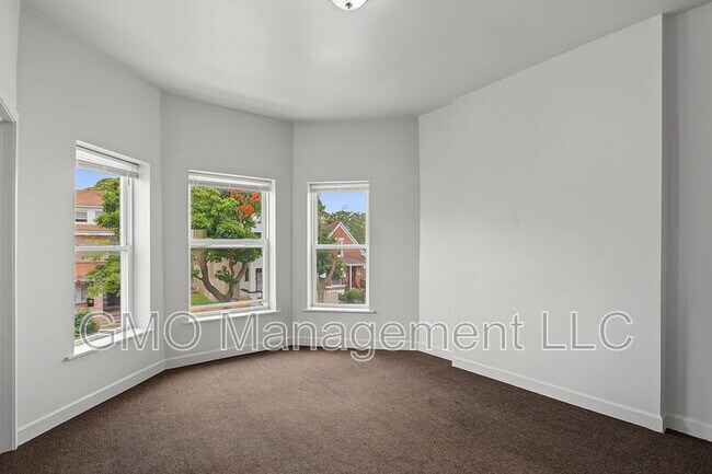 Foto del edificio - 4341 W Gladys Ave