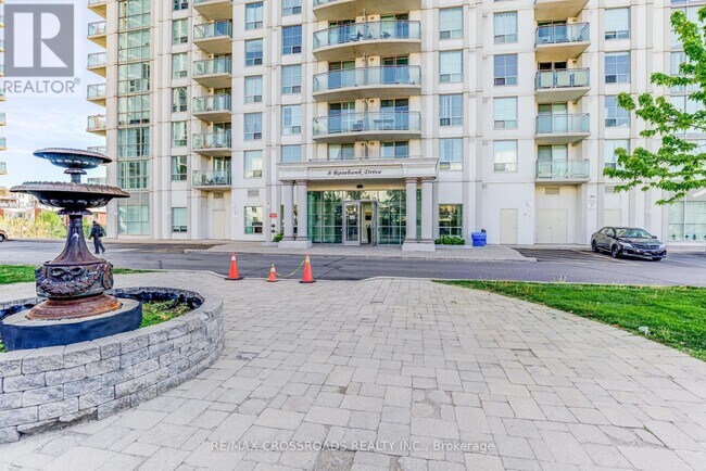 Photo du bâtiment - 8-118 Rosebank Dr