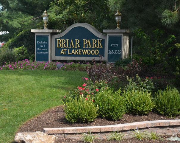 Entrada - Briar Park Apartments