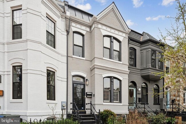 Building Photo - 1619 Marion St NW