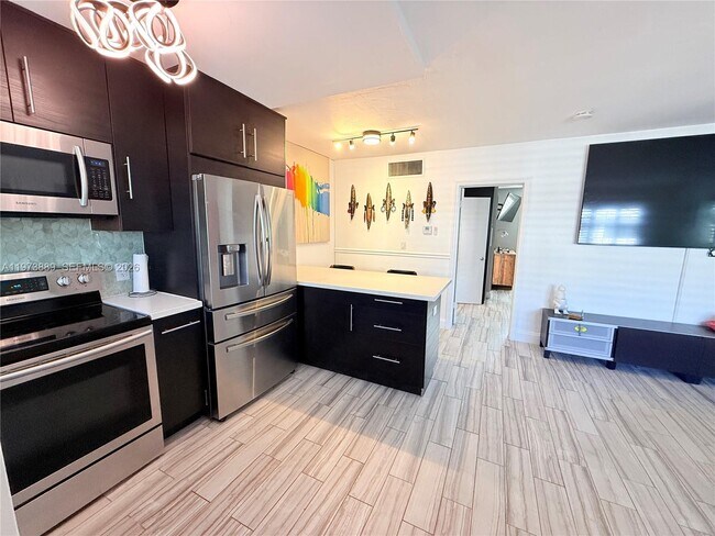 Foto del edificio - 2930 Day Ave