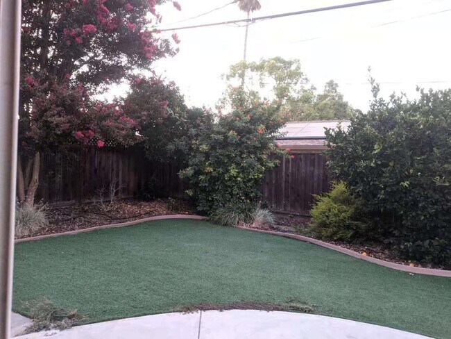 Building Photo - 4841 Borina Dr