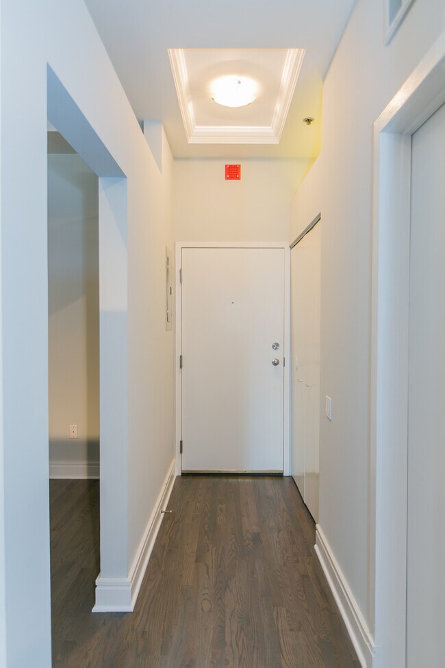 Foto del edificio - 212 W Washington St