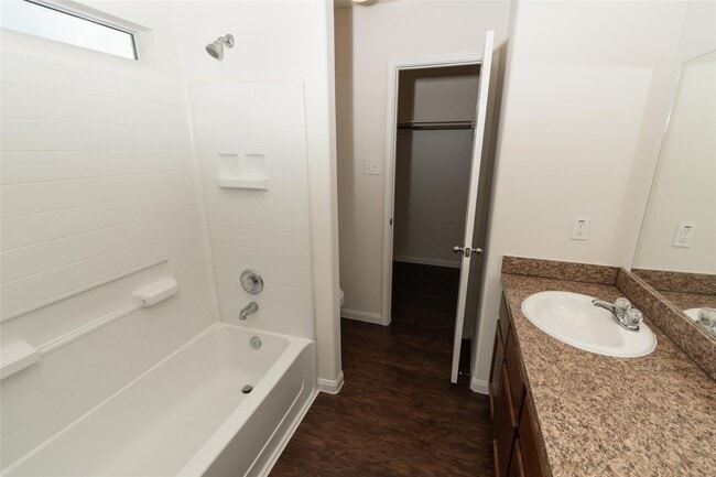 Building Photo - 21219 Grand Field Ct