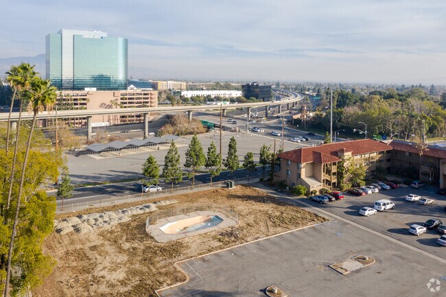 Property View - 1662-1668 Palm St