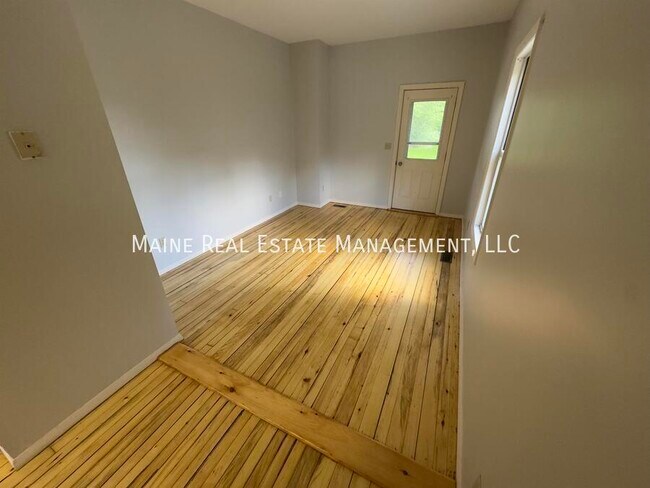 Building Photo - 24 Call Rd