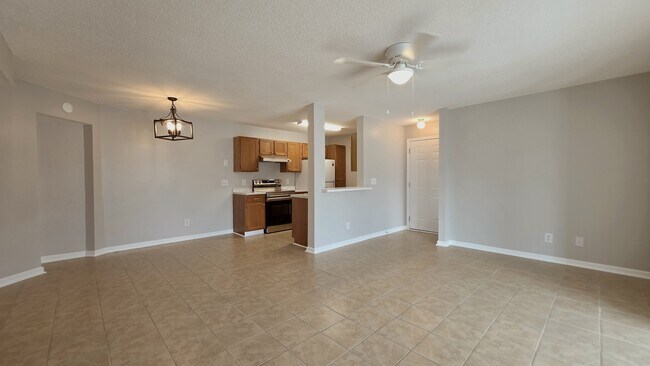 Foto del edificio - 8642 South Bridge Dr