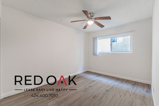 Building Photo - 20436 Cohasset St